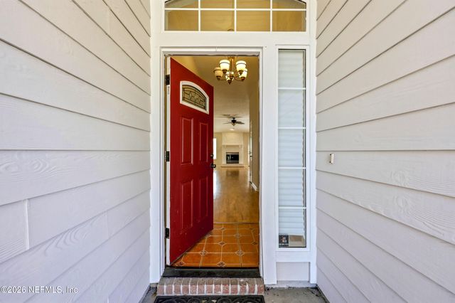 2928 WATERS VIEW Circle, Orange Park, FL 32073