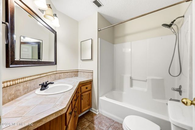 2928 WATERS VIEW Circle, Orange Park, FL 32073