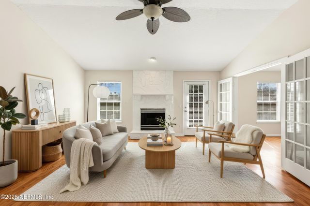 2928 WATERS VIEW Circle, Orange Park, FL 32073