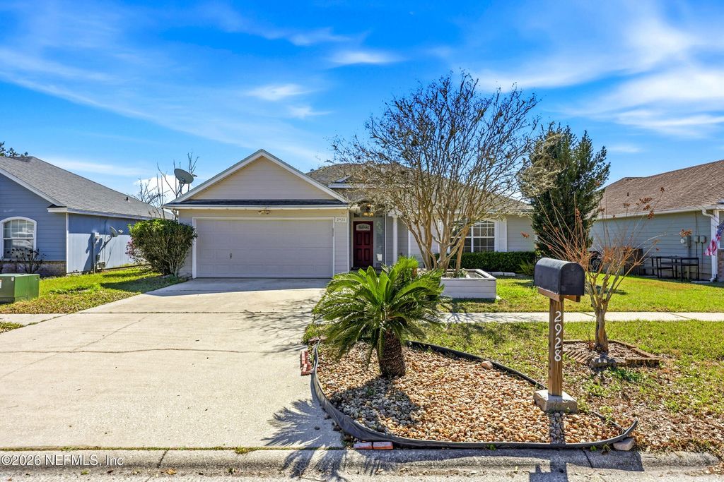 2928 WATERS VIEW Circle, Orange Park, FL 32073