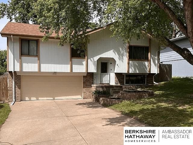 2308 Brighton Drive, Bellevue, NE 68123