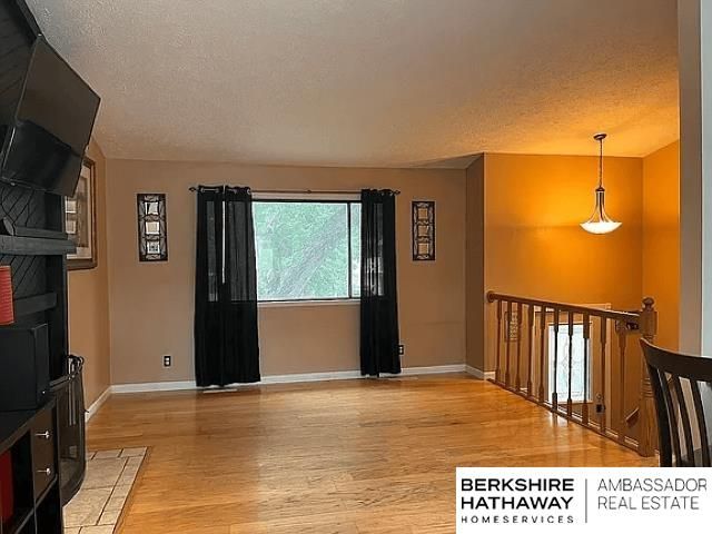 2308 Brighton Drive, Bellevue, NE 68123