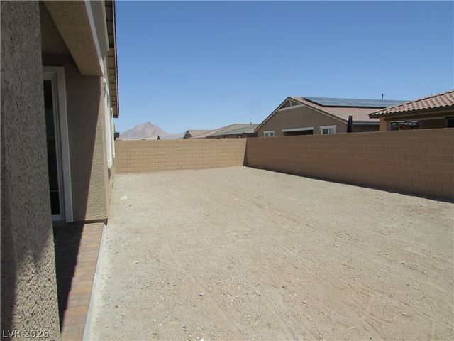 1020 FOX FALCON Street, Henderson, NV 89011