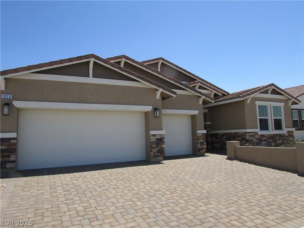 1020 FOX FALCON Street, Henderson, NV 89011