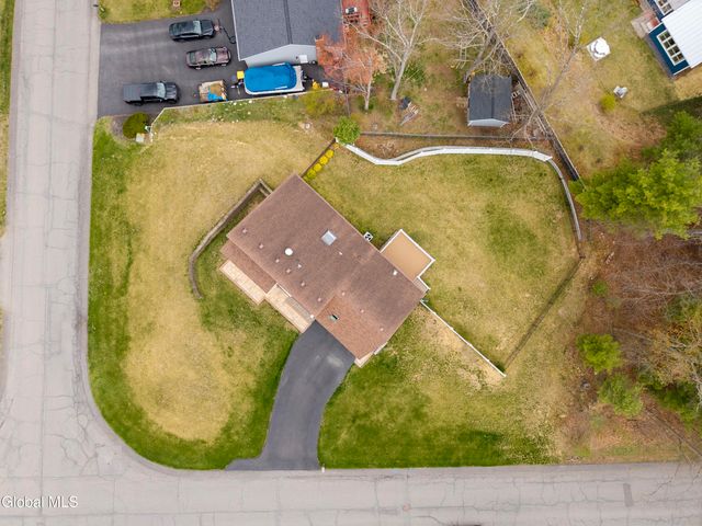 1412 Rocco Drive, Guilderland, NY 12303
