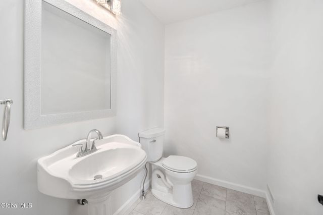 1412 Rocco Drive, Guilderland, NY 12303