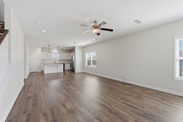 114 Walden Village Ct, Nashville, TN 37210