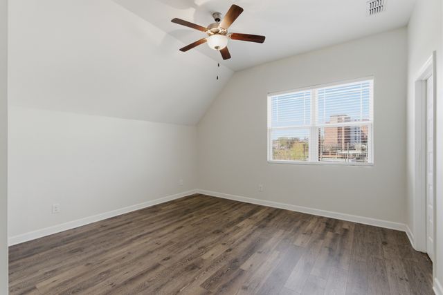 114 Walden Village Ct, Nashville, TN 37210