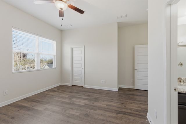 114 Walden Village Ct, Nashville, TN 37210