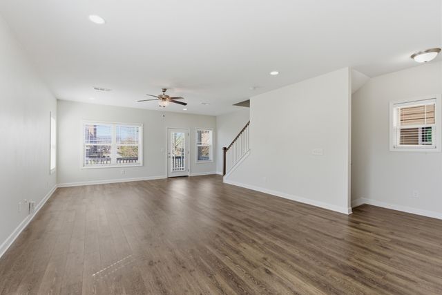 114 Walden Village Ct, Nashville, TN 37210