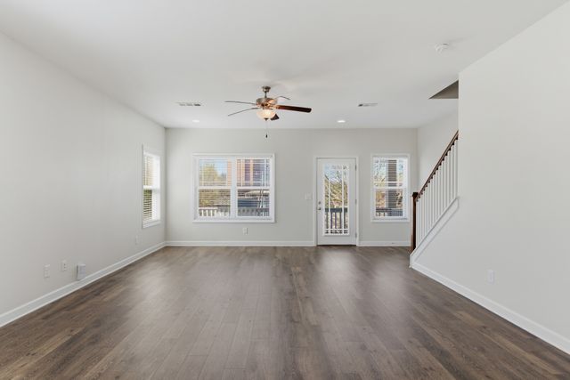 114 Walden Village Ct, Nashville, TN 37210