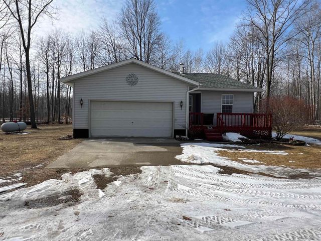 745 Wolverine Drive, Gladwin, MI 48624