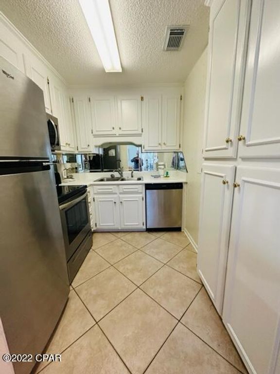 Image 14 of property listing at 17462 Front Beach Rd 80 A Road 80A, Panama City Beach, FL 32413