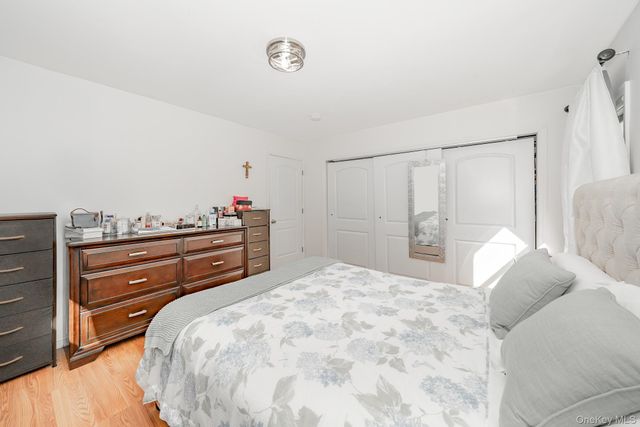 270 26th Street, Copiague, NY 11726