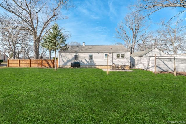 270 26th Street, Copiague, NY 11726