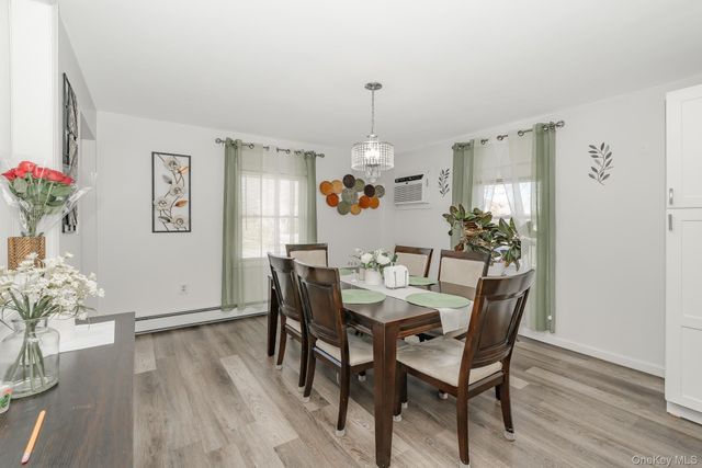 270 26th Street, Copiague, NY 11726