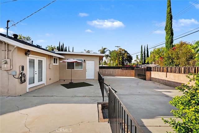 23142 Strathern, West Hills, CA 91304