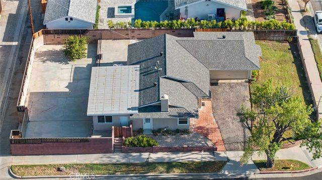 23142 Strathern, West Hills, CA 91304