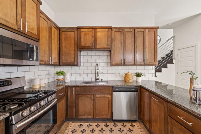 802 Valdez ST B, Austin, TX 78741