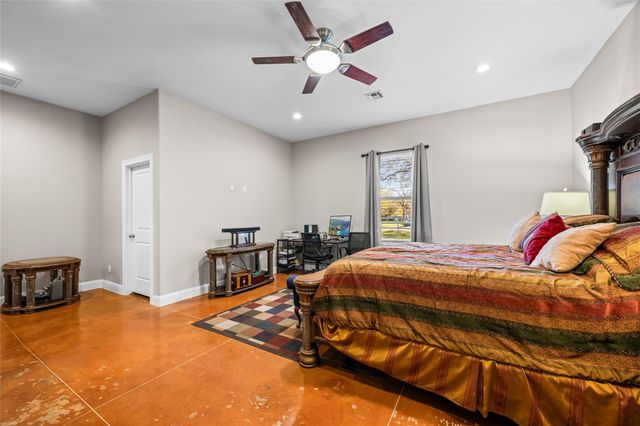 5712 Mentor Drive, Texas City, TX 77591