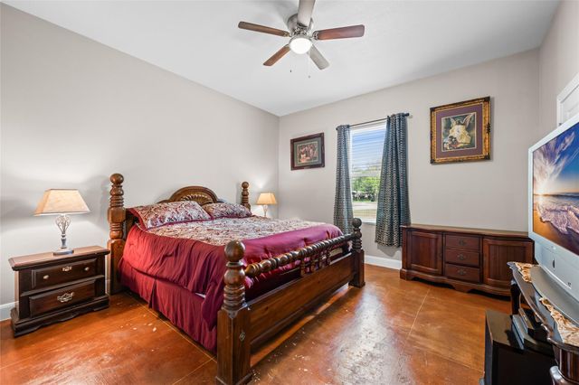 5712 Mentor Drive, Texas City, TX 77591