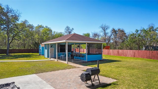 5712 Mentor Drive, Texas City, TX 77591