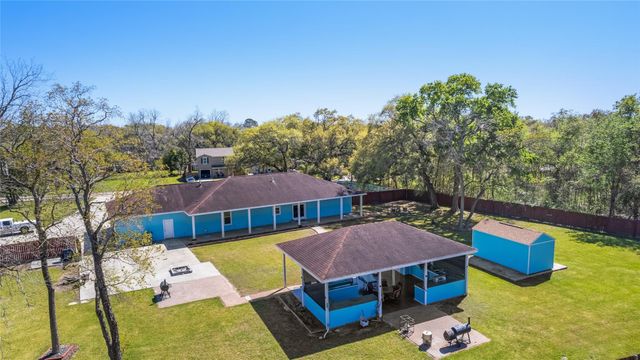 5712 Mentor Drive, Texas City, TX 77591