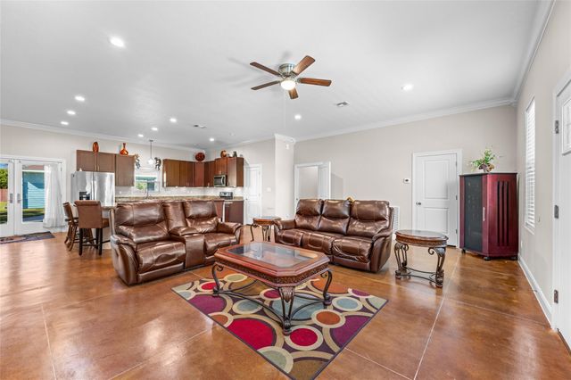 5712 Mentor Drive, Texas City, TX 77591