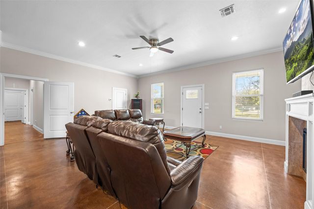 5712 Mentor Drive, Texas City, TX 77591