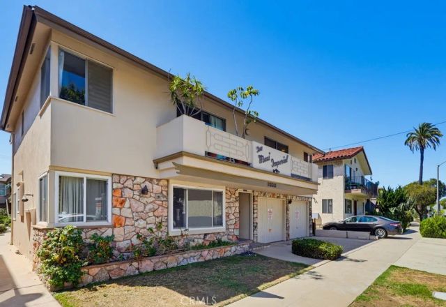 2060 E 3rd East 6, Long Beach, CA 90814