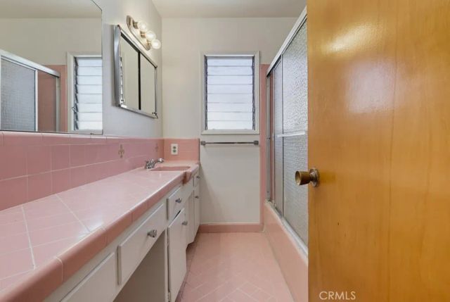 2060 E 3rd East 6, Long Beach, CA 90814