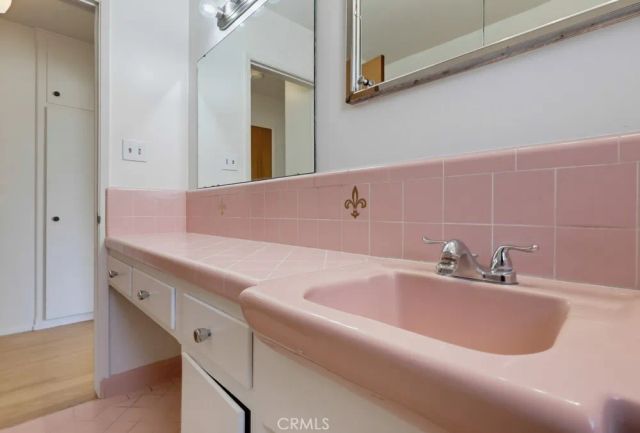 2060 E 3rd East 6, Long Beach, CA 90814
