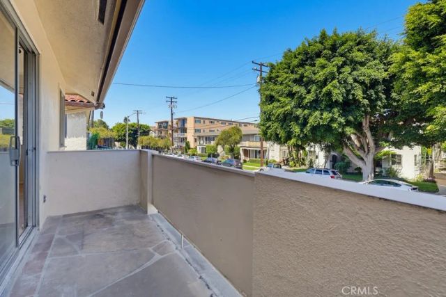 2060 E 3rd East 6, Long Beach, CA 90814