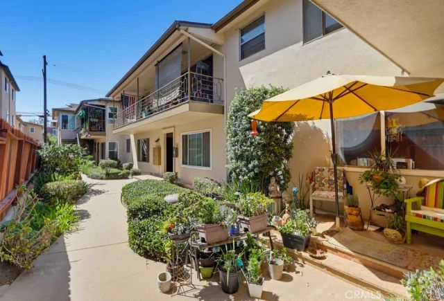 2060 E 3rd East 6, Long Beach, CA 90814