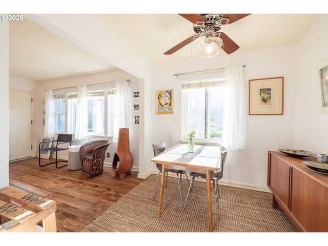 2123 Ne CLACKAMAS St 5, Portland, OR 97232