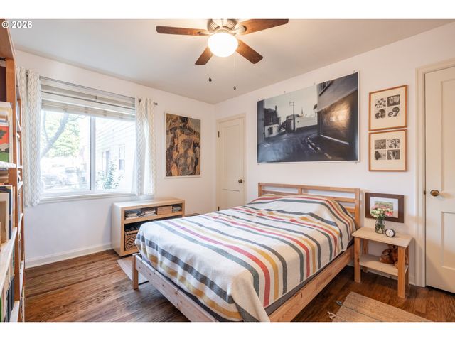 2123 Ne CLACKAMAS St 5, Portland, OR 97232