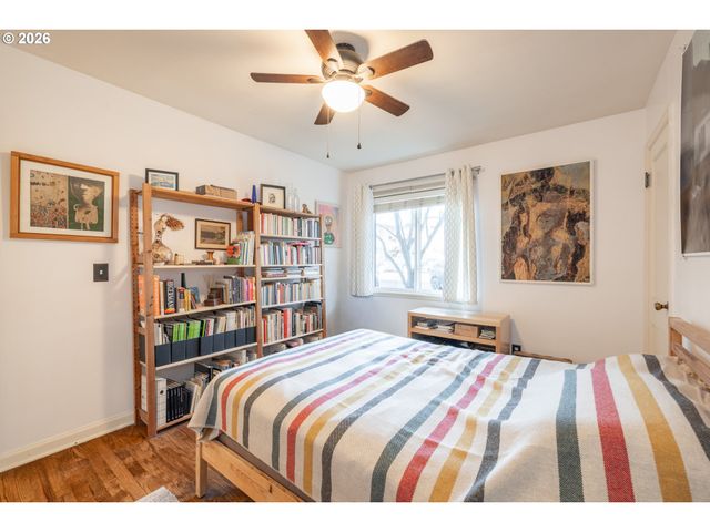 2123 Ne CLACKAMAS St 5, Portland, OR 97232