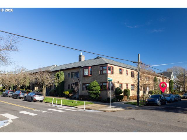 2123 Ne CLACKAMAS St 5, Portland, OR 97232