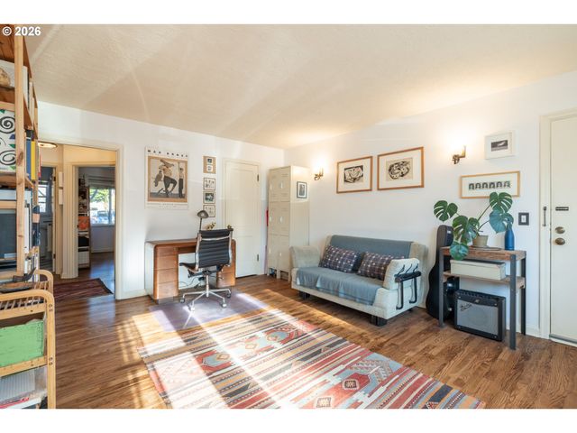 2123 Ne CLACKAMAS St 5, Portland, OR 97232