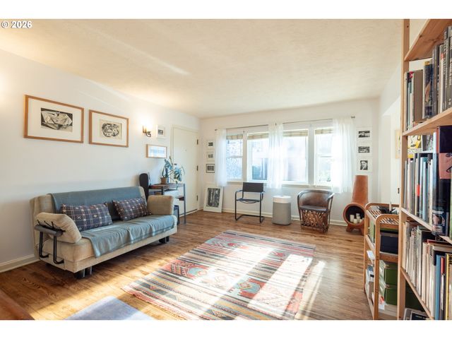 2123 Ne CLACKAMAS St 5, Portland, OR 97232