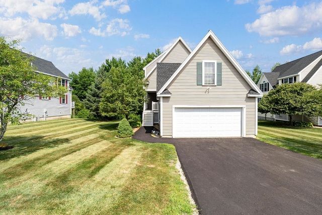 19 Footbridge Lane, Dover, NH 03820