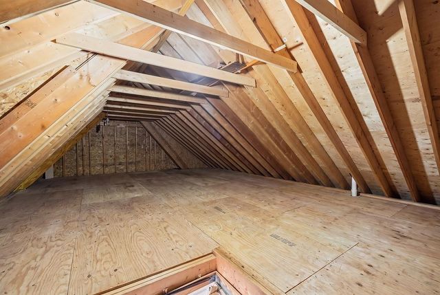 19 Footbridge Lane, Dover, NH 03820