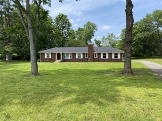 5108 Cornwall Dr, Brentwood, TN 37027