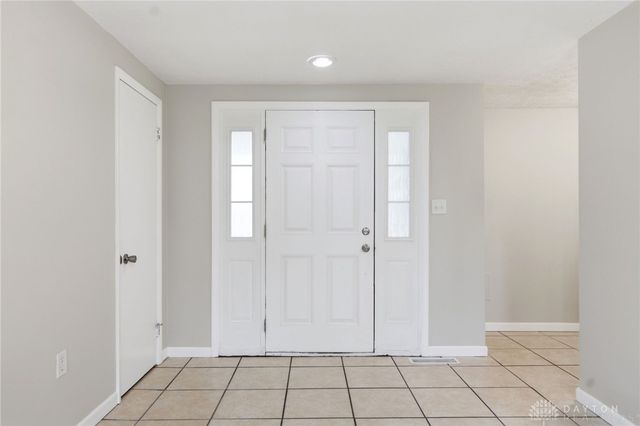 238 Bellaire Drive, Fairborn, OH 45324