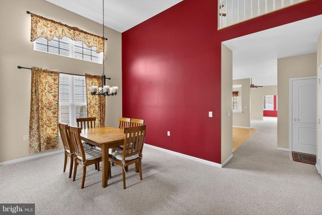 2920 LIFFORD LN, Macungie, PA 18062