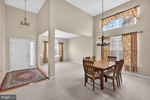 2920 LIFFORD LN, Macungie, PA 18062