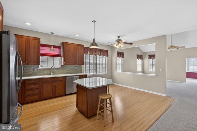 2920 LIFFORD LN, Macungie, PA 18062