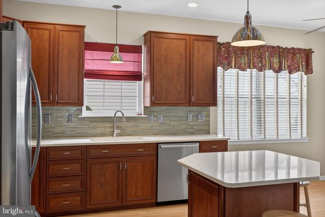 2920 LIFFORD LN, Macungie, PA 18062