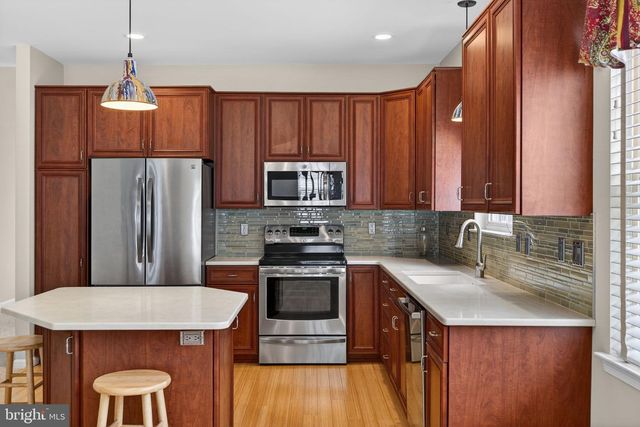 2920 LIFFORD LN, Macungie, PA 18062