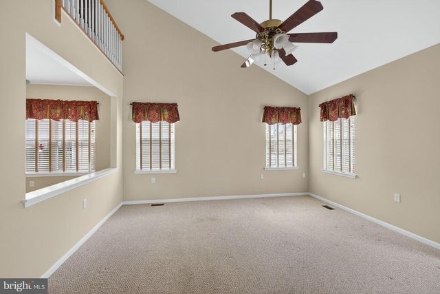 2920 LIFFORD LN, Macungie, PA 18062